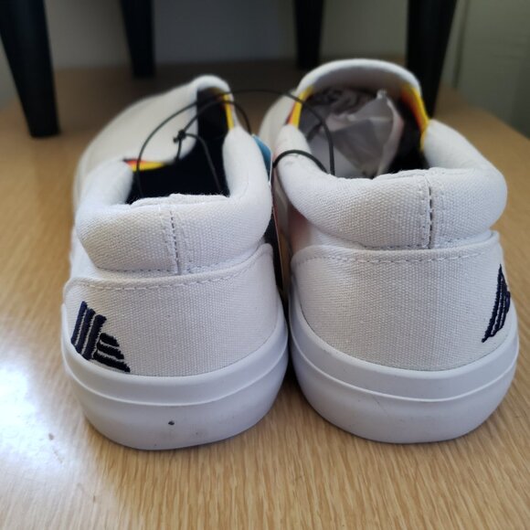 BNWT Aldi Gear White Rainbow Canvas Slip-on Style (8) KICKS - Picture 6 of 9